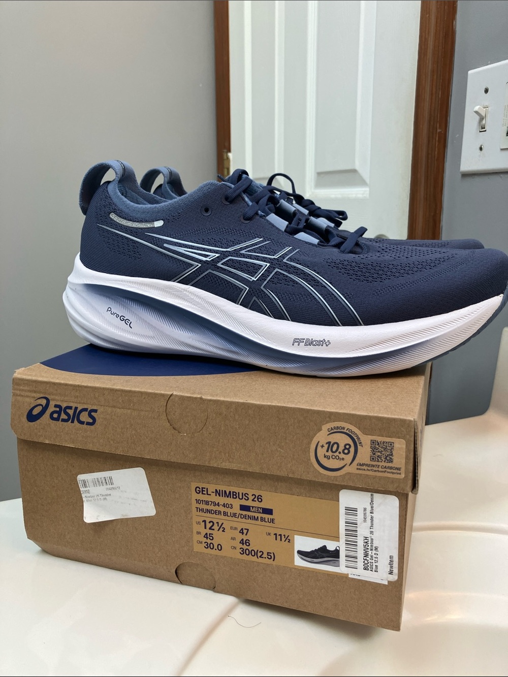 ASICS Men's Athletic Shoes Brand New Size 12.5 Medium (Retail $160) - Picture 4 of 6